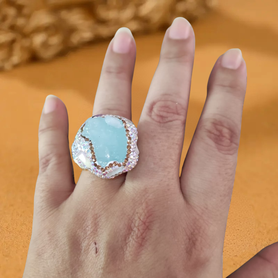 Anillo Dorado Ronda Piedra Druzy Azul y Circón