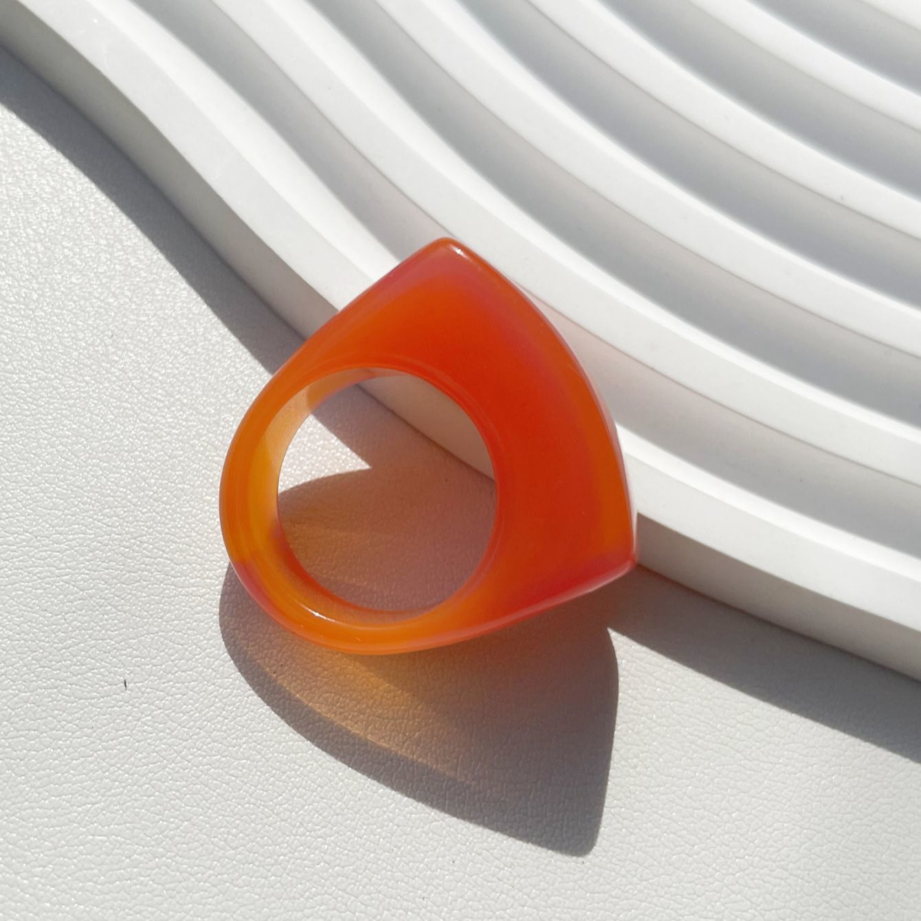 Anillo Resina Rectangular Naranja T6