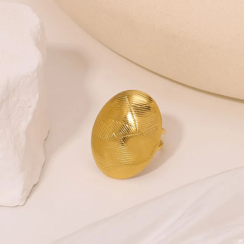 Anillo Dorado Cabujón Trazos Cortes - Ajustable
