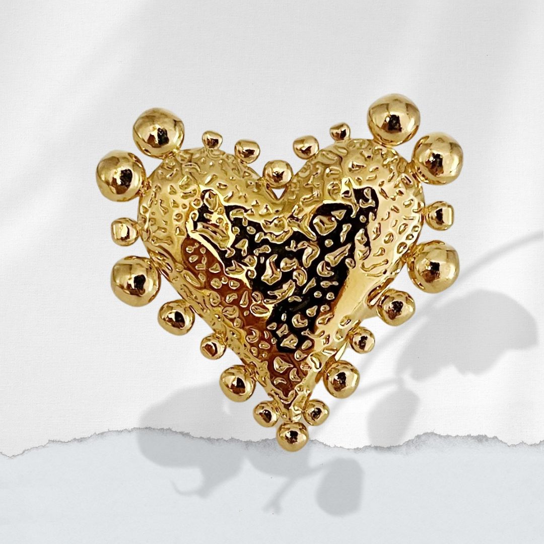 Anillo Dorado Corazón Exagerado - Ajustable