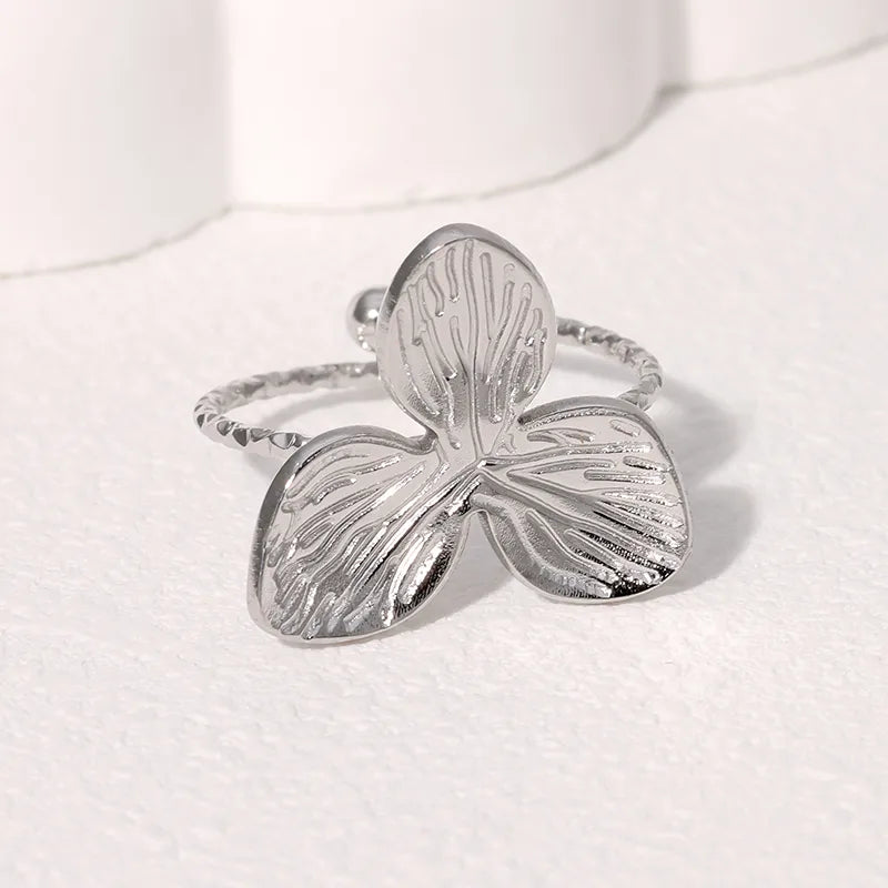Anillo Plateado Flor - Ajustable
