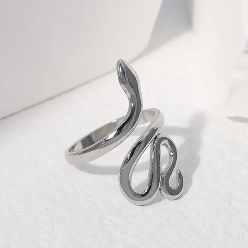 Anillo Plateado Serpiente
