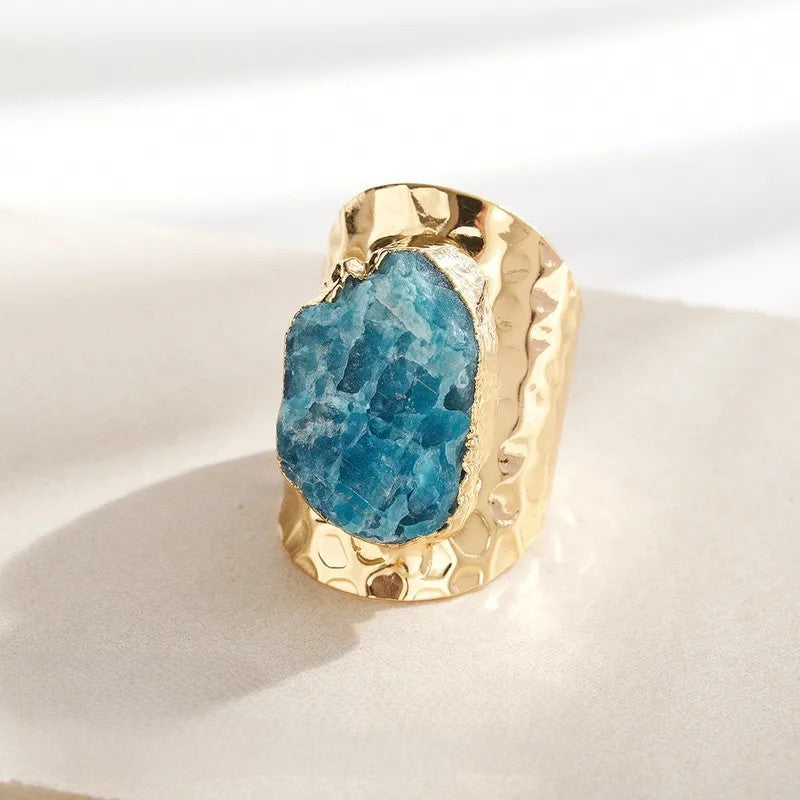 Anillo Dorado Circular Amartillado Piedra Mineral Turquesa - Ajustable