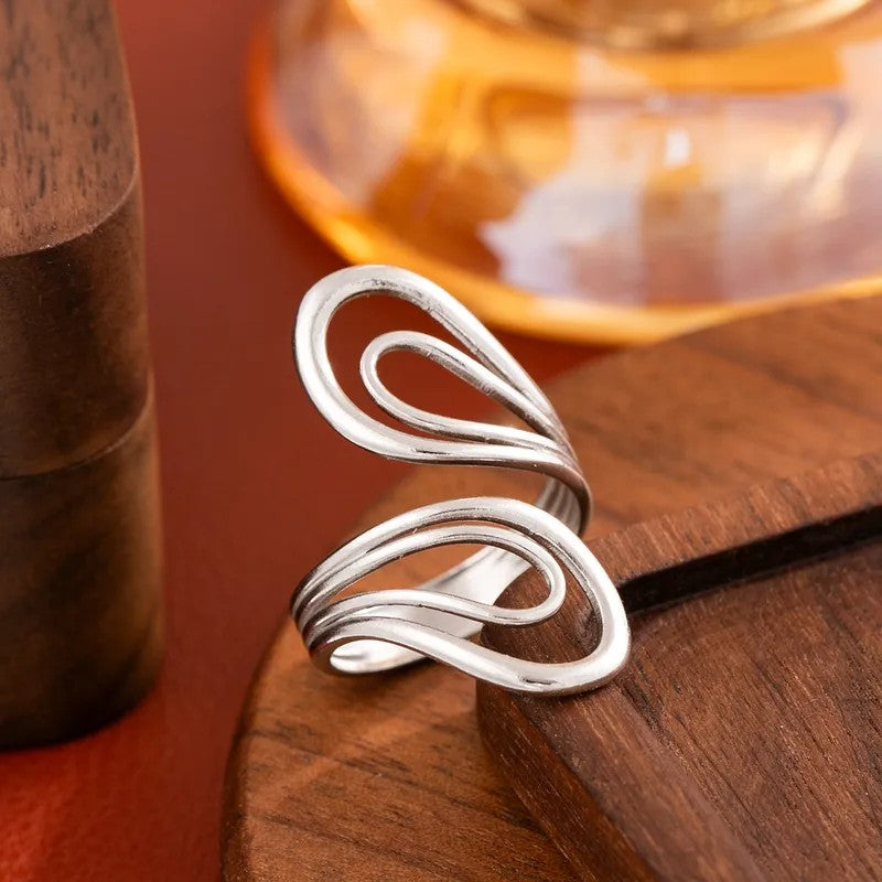 Anillo Plateado Líneas Geométricas - Ajustable