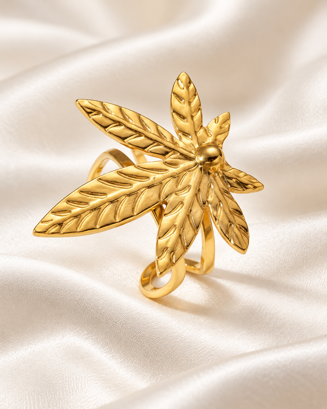 Anillo Dorado Hoja Canabis - Ajustable