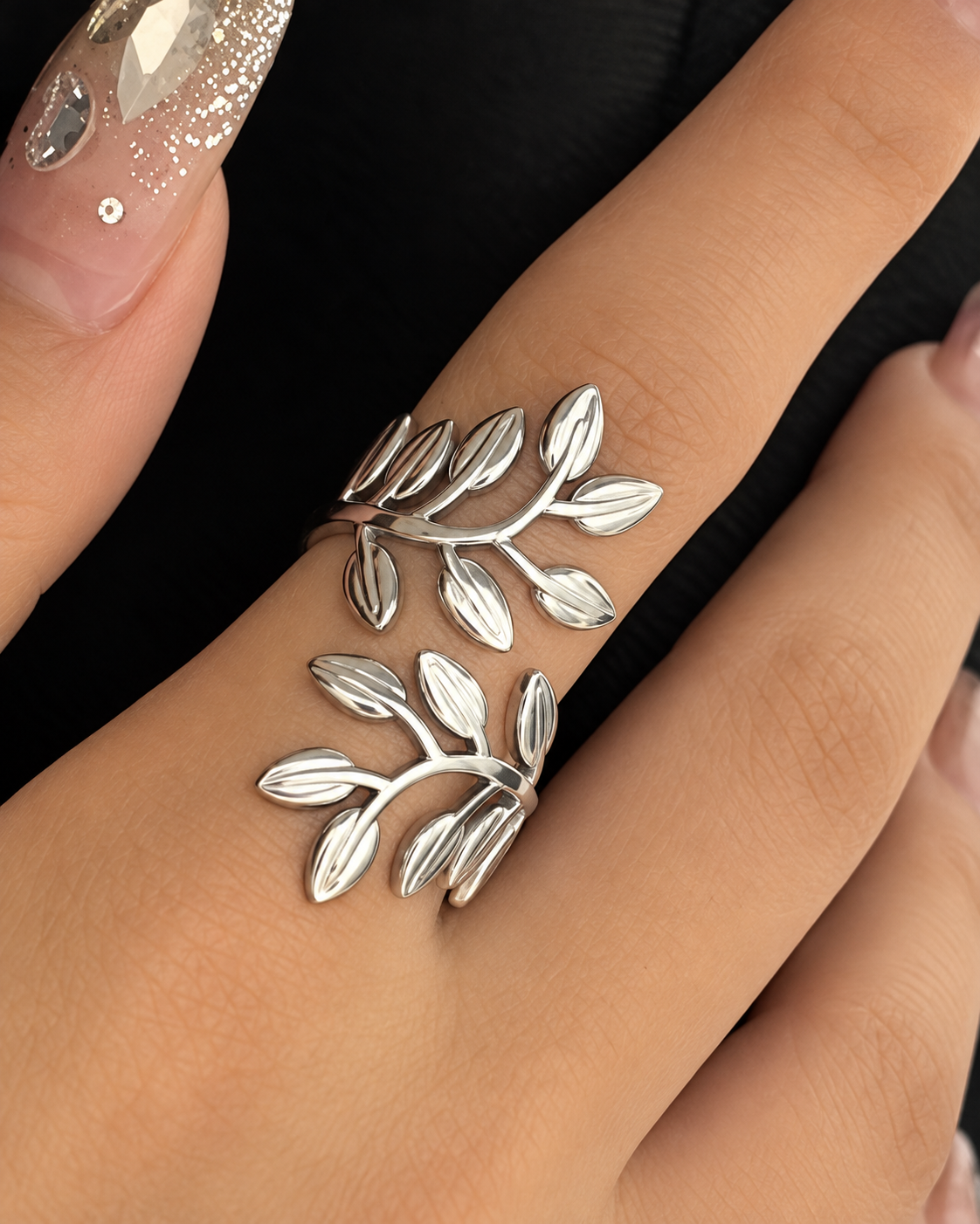 Anillo Plateado Hojas - Ajustable