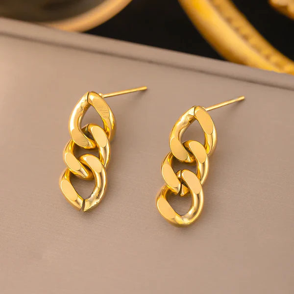 Aretes Dorado Estilo Cadena