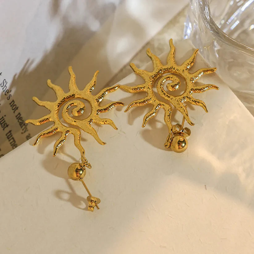 Aretes Dorados Sol Espiral