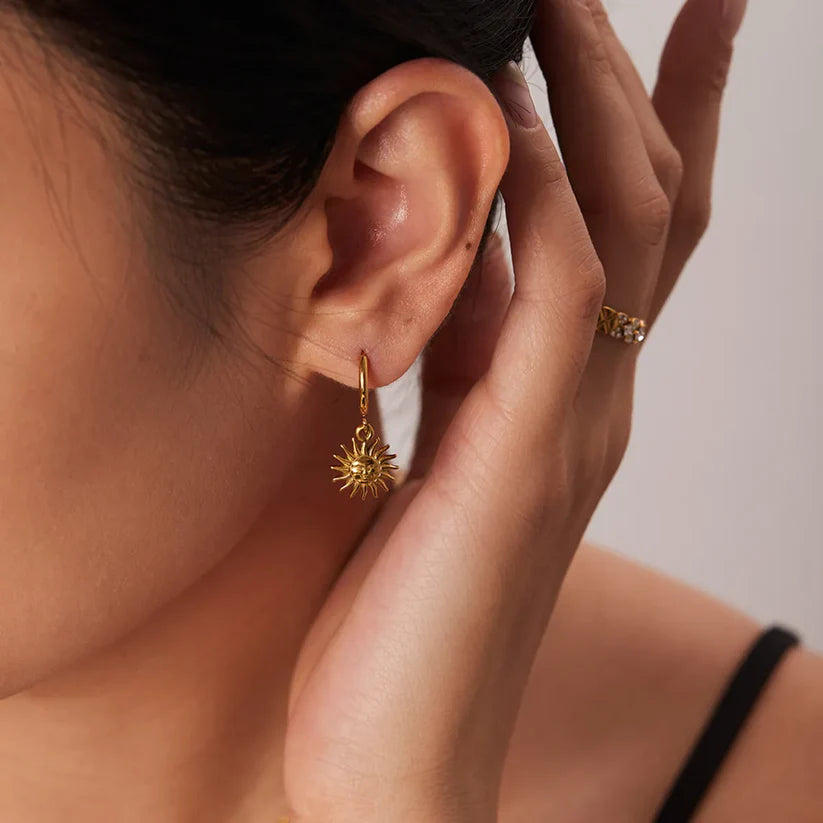 Aretes Dorados Arracadas Dije Sol