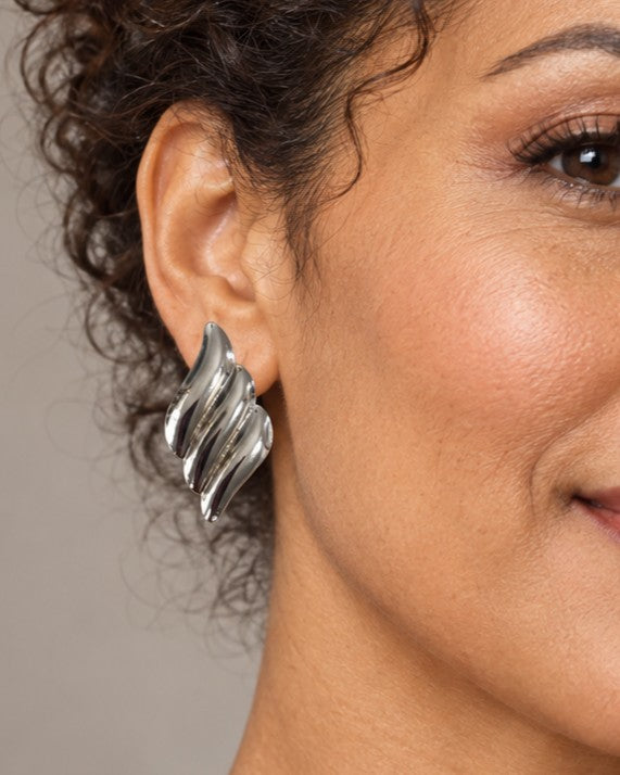 Aretes Plateados Tres Siluetas