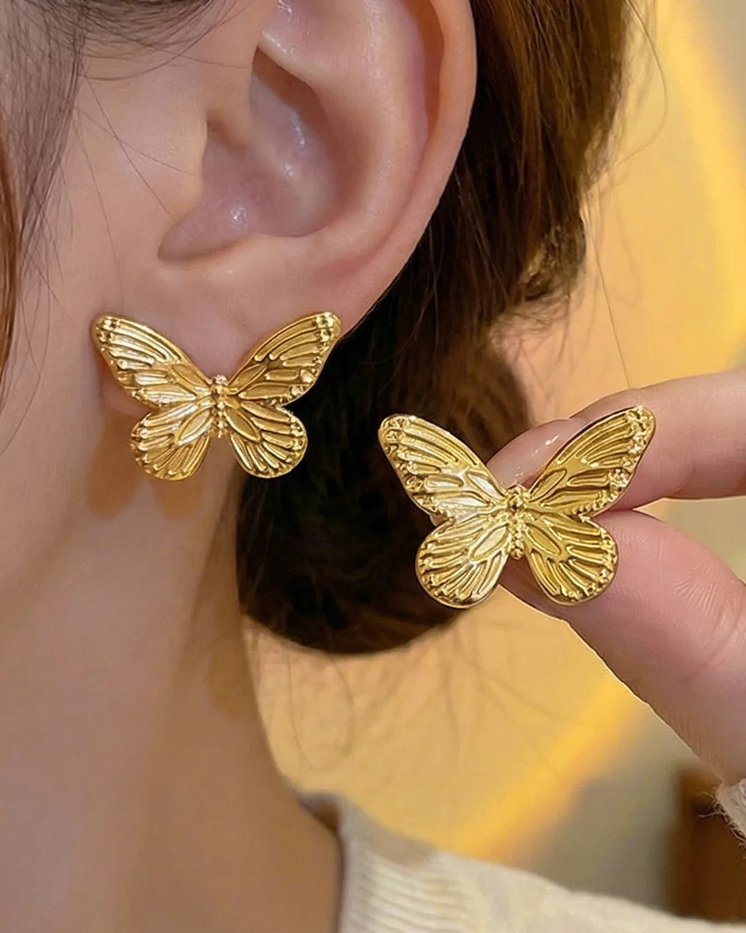 Aretes Dorados Mariposas