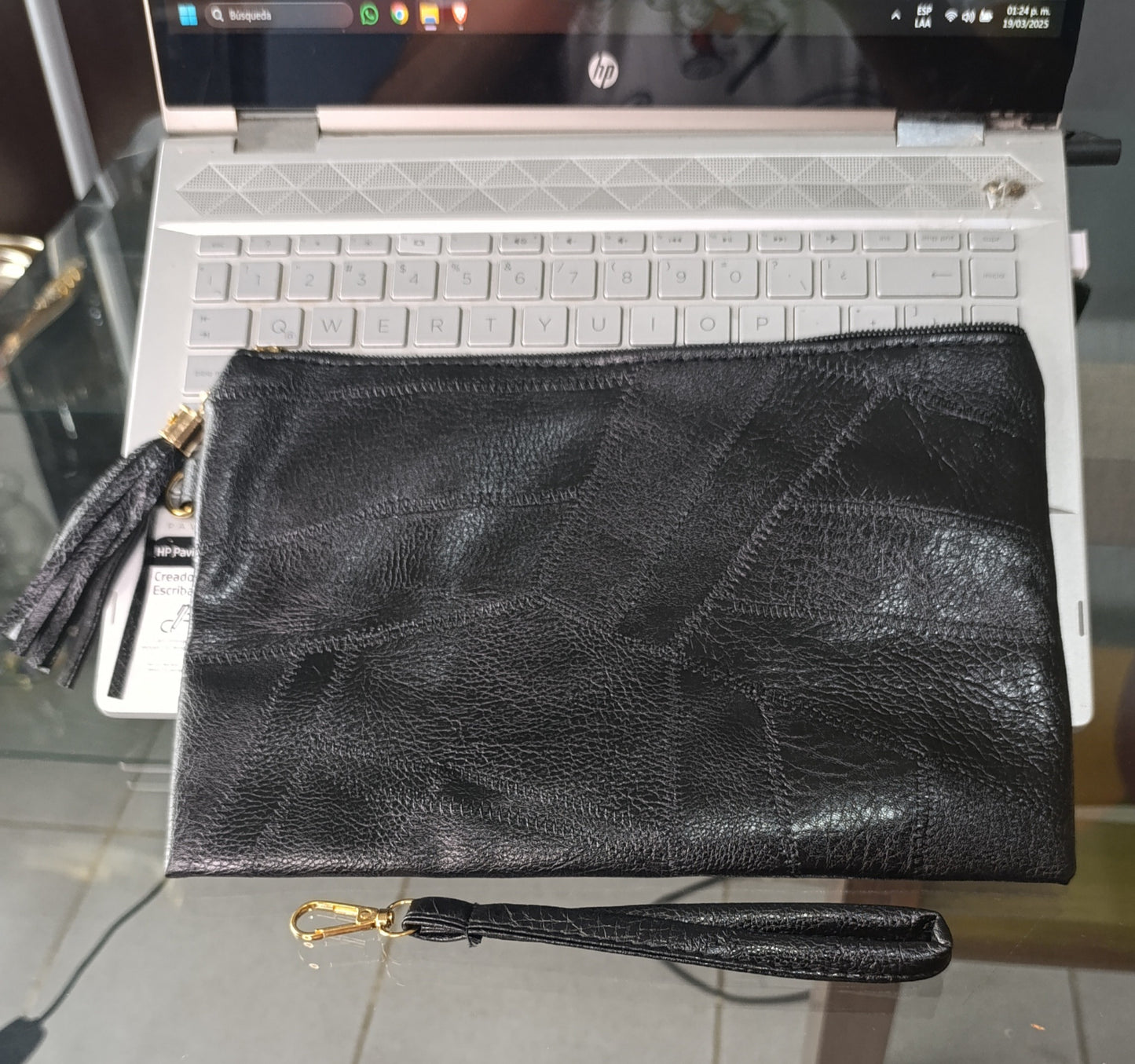 Clutch Negra Texturizado Vintage