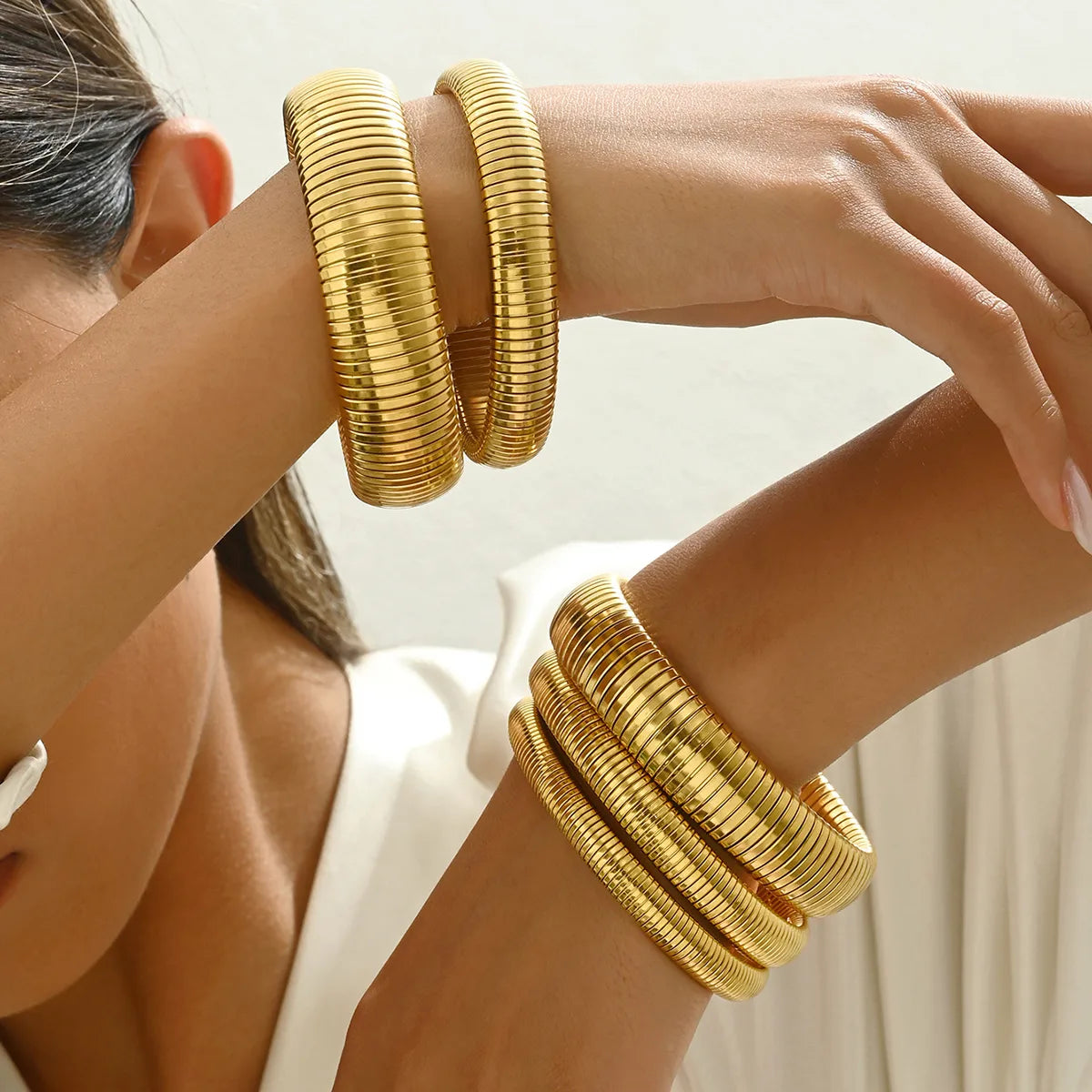 Pulsera Dorada Anillada