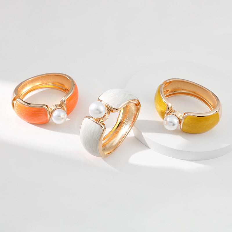 Brazalete Esmaltado Aperlado