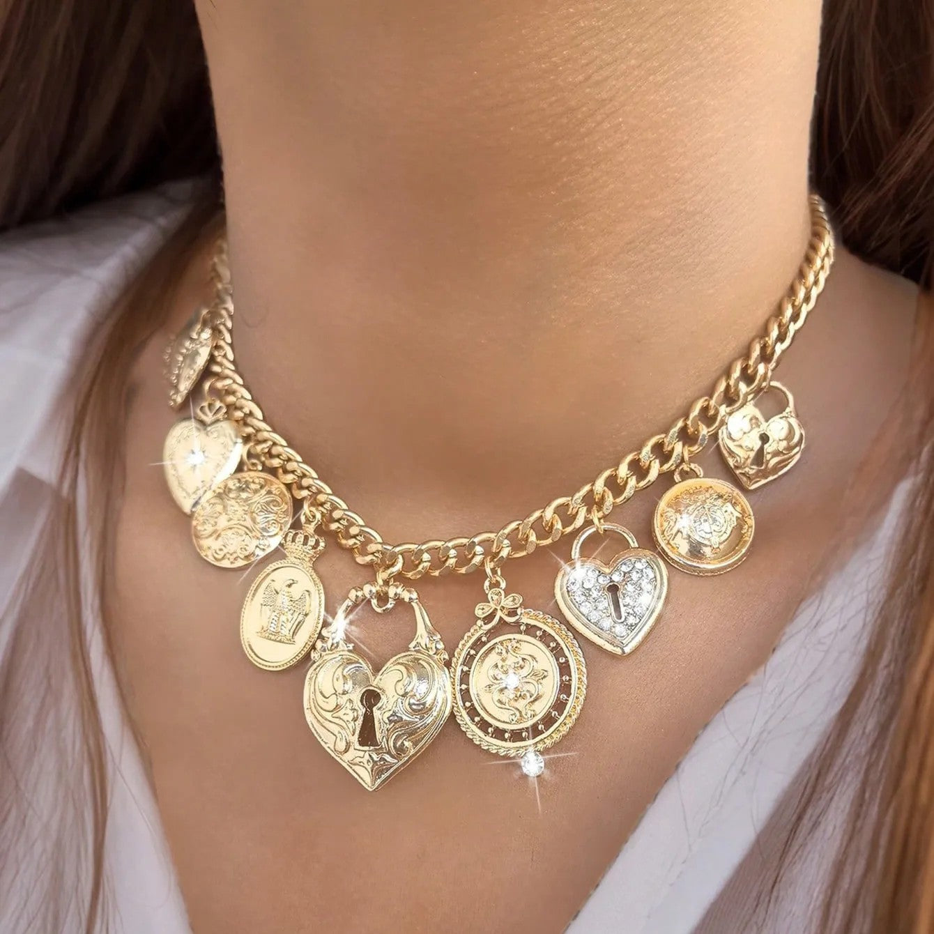 Collar Dorado Dijes Múltiples