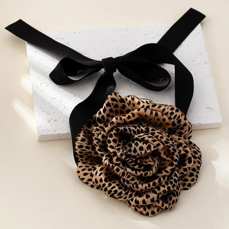 Collar Tela Flor Animal Print