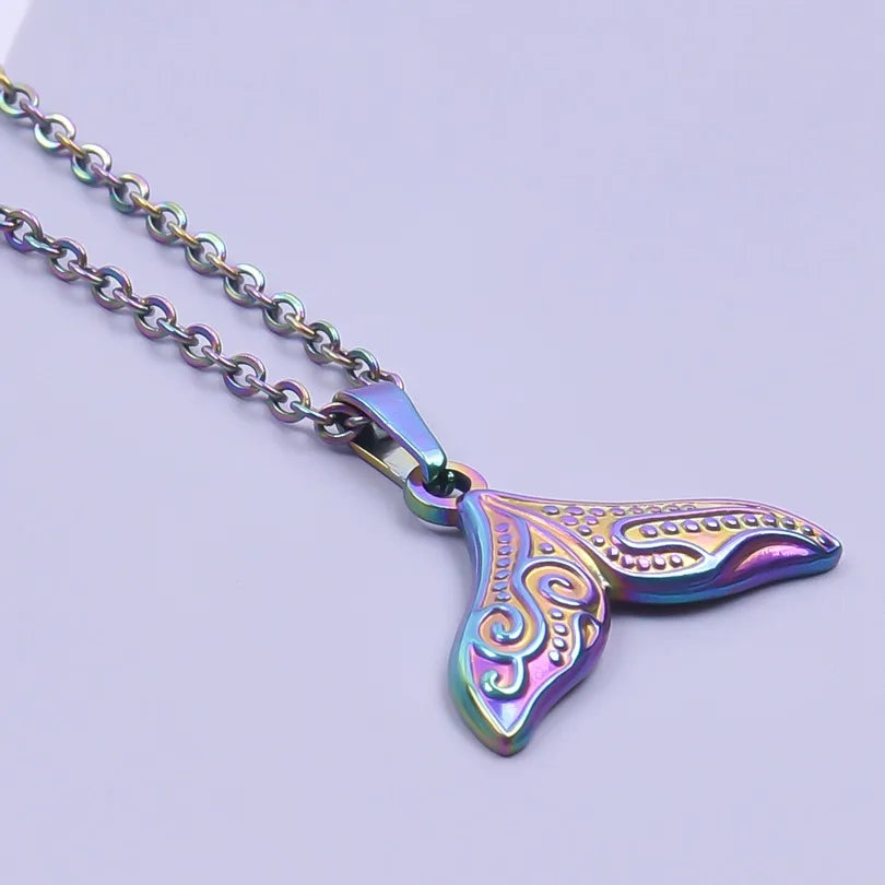 Collar Cadena Plateada Dije Cola Ballena Tornasol