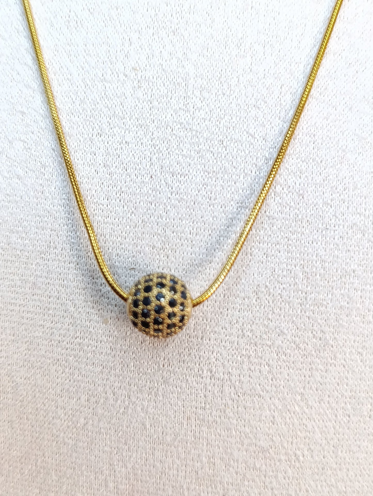 Collar Cadena Dorada Dije Cuenca Tibetana