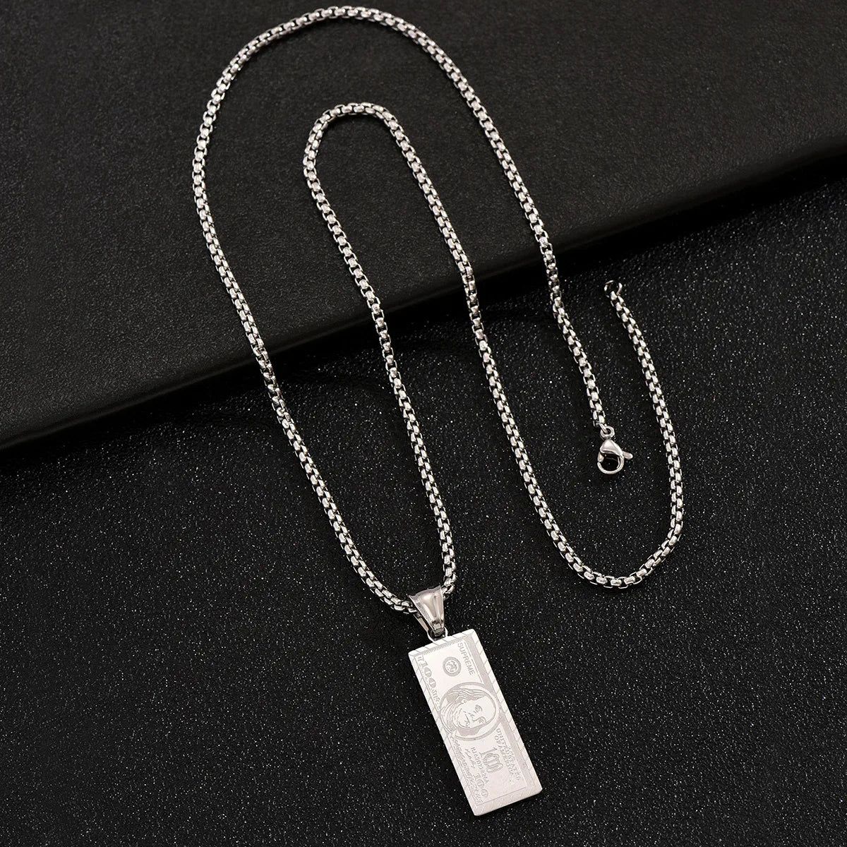 Collar Cadena Plateada Dije 100 Dólares Doble Vista