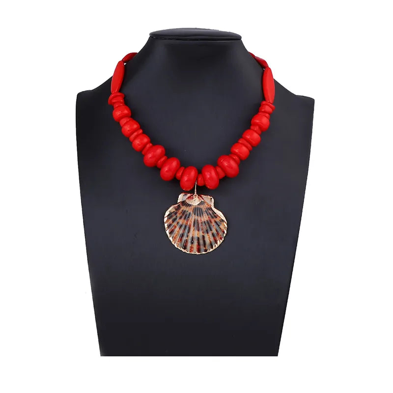 Collar Cuencas Rojas Dije Concha Marina Animal Print