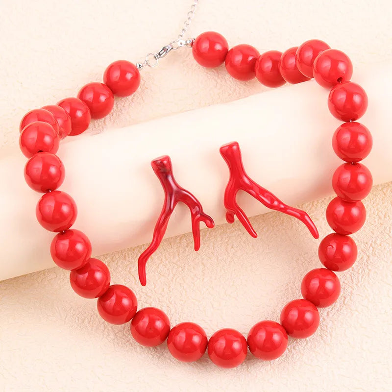 Collar Cuencas Rojas y Aretes Coral
