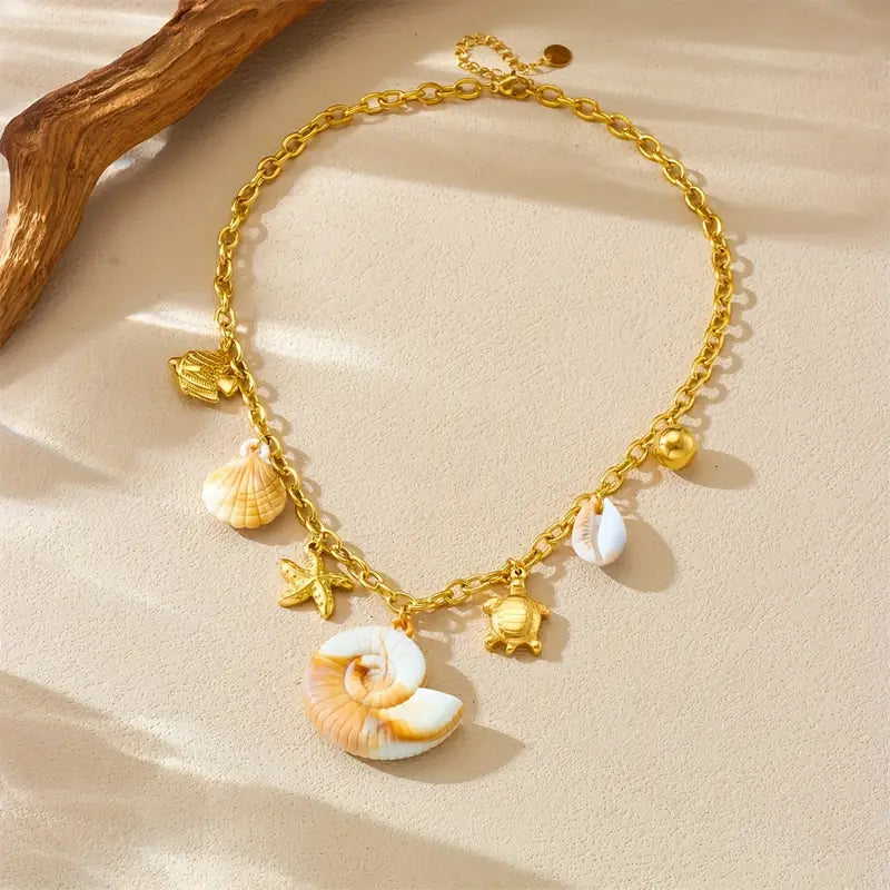 Collar Cadena Dorada Dije Caracol y Marinos