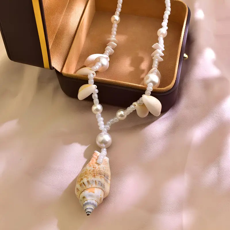 Collar Cuencas Blancas Caracol Dijes Marinos Tonos Blancos