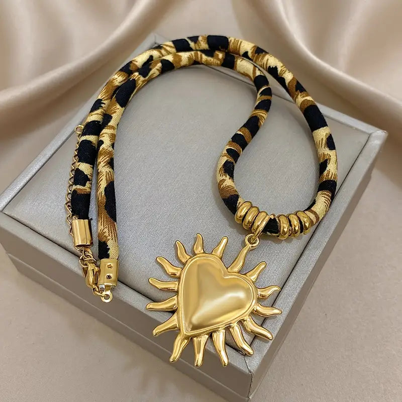 Collar Cordón Dije Corazón Dorado