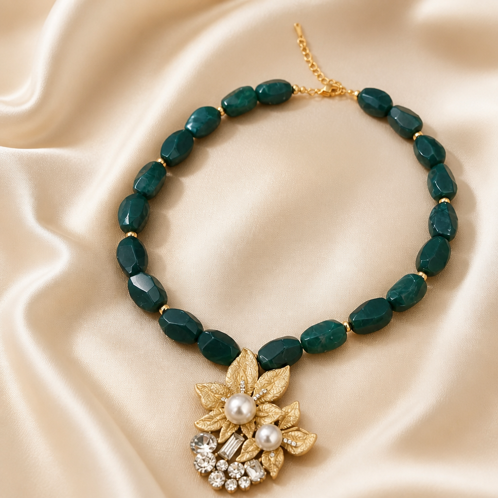 Collar Cuencas Piedras Verdes Dije Flores Doradas