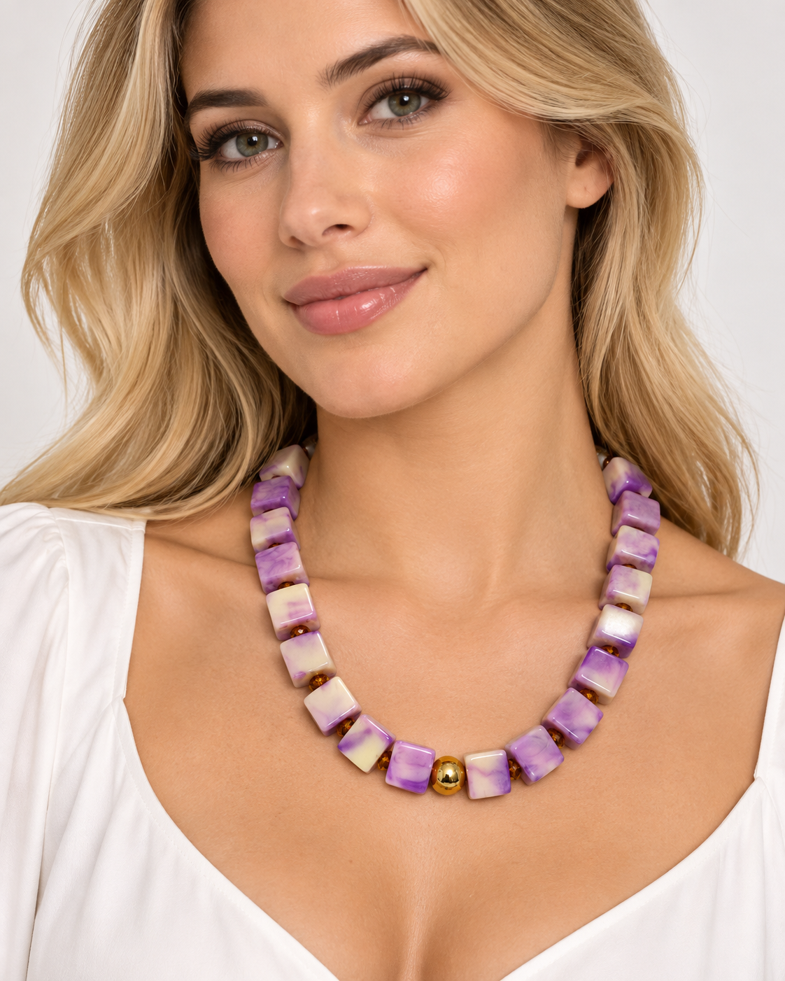 Collar de Cuentas Moradas Marmoleadas