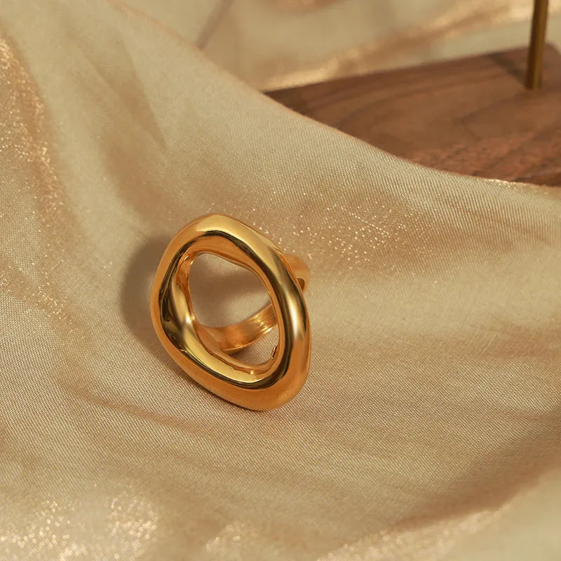 Anillo Dorado Dona Divergente Talla 6