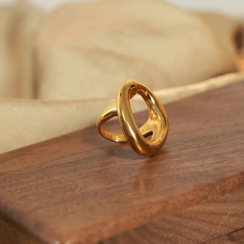 Anillo Dorado Dona Divergente Talla 6