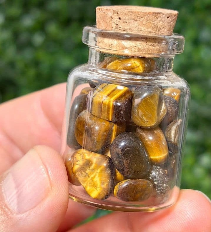 Frasco con Piedras Minerales de Ojo de Tigre