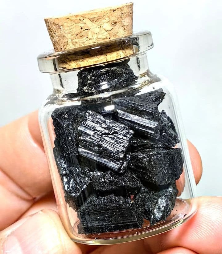 Frasco con Piedras Minerales de Turmalinas