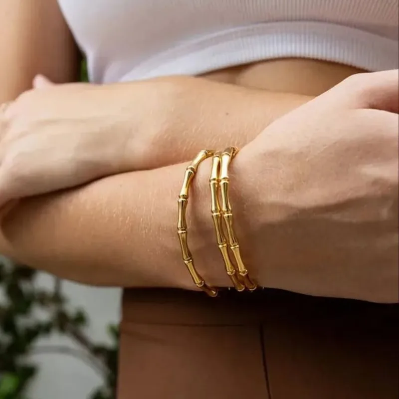 Pulsera Dorada Tipo Pulso Huesos