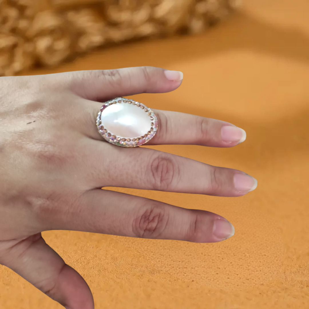 Anillo Dorado Ronda Madre Perla y Circón