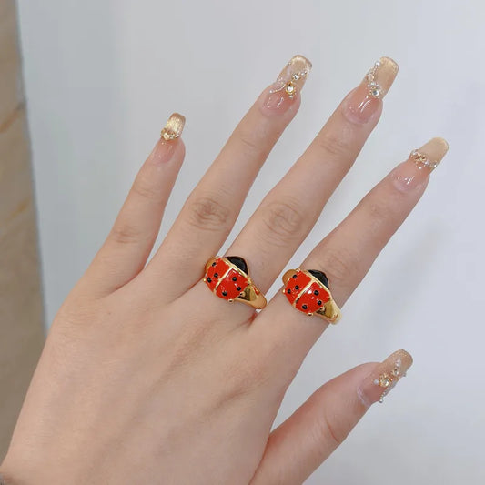 Anillo Dorado con Catarina Ajustable