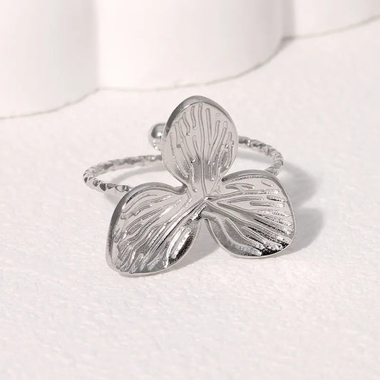 Anillo Plateado Flor - Ajustable