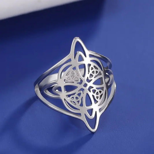 Anillo Plateado Nudo de Bruja Talla 8