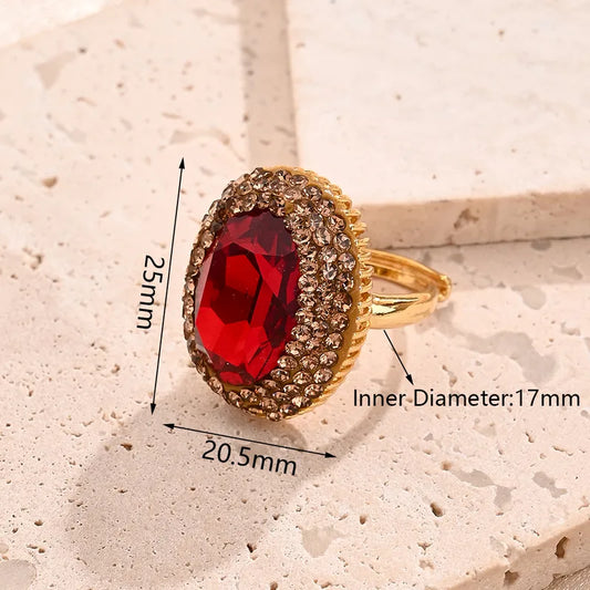 Anillo Dorado con Roda de Cristal Rojo, Circón, Ajustable