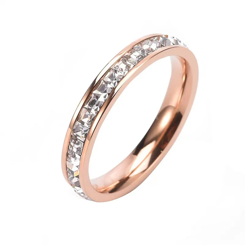 Anillo Churumbela Oro Rosa con Circón Talla 8