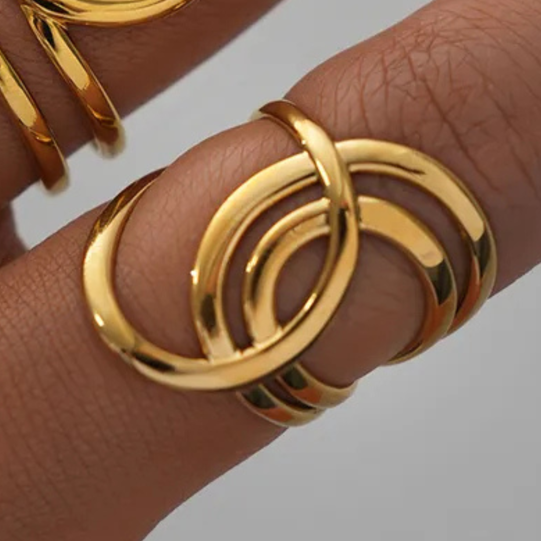 Anillo Dorado Multicículos Ajustable