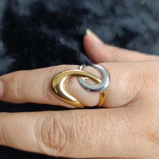 Anillo Bicolor Lineas Geométricas Ajustable