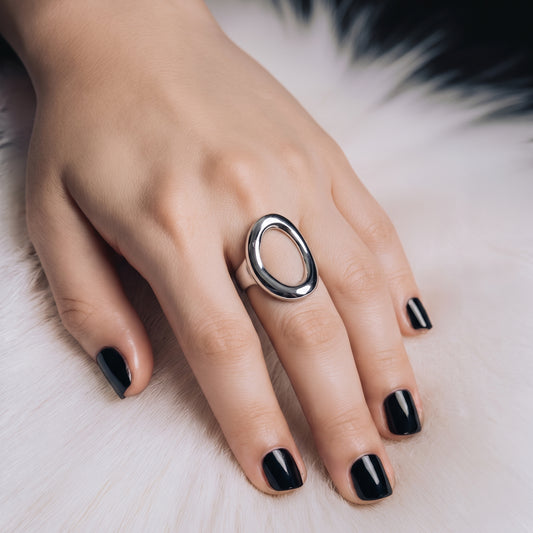 Anillo Plateado Divergente Ajustable