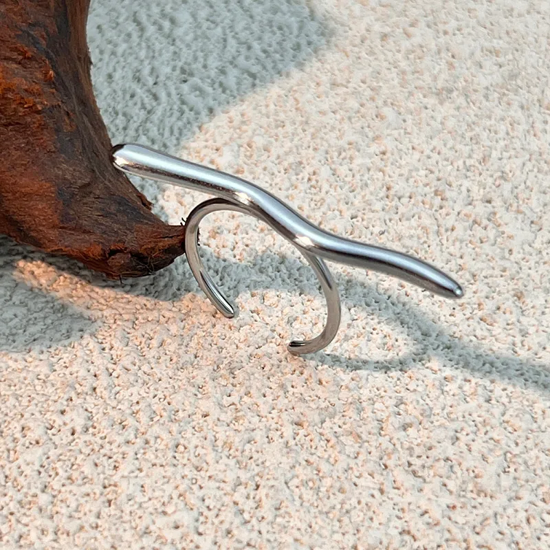 Anillo Plateado Bastón - Ajustable