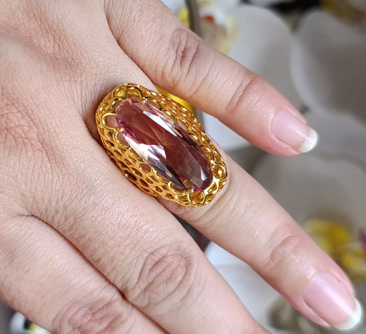 Anillo Oval Sultanita Base Dorada Enmallada Dorada - Ajustable