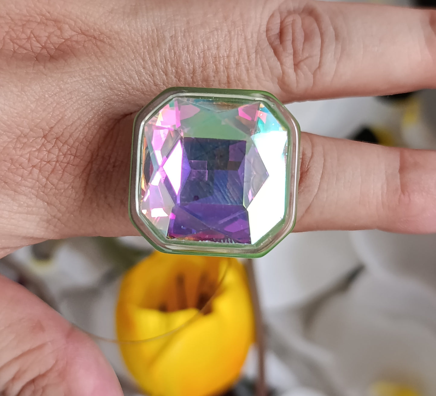 Anillo Resina Verde Ronda Blanca Talla 8
