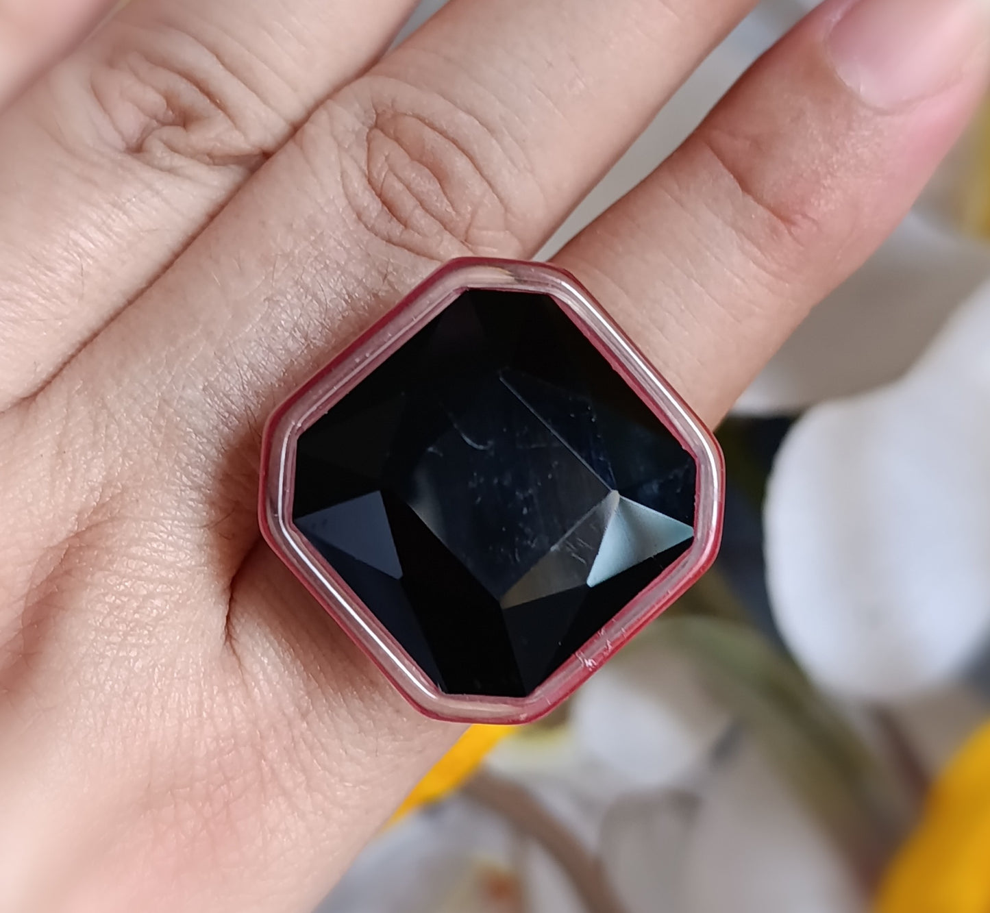 Anillo Resina Rojo Ronda Negra Talla 8