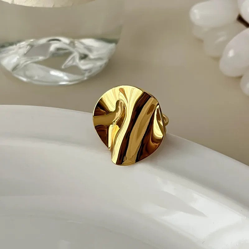 Anillo Dorado Redondo Doblado - Ajustable
