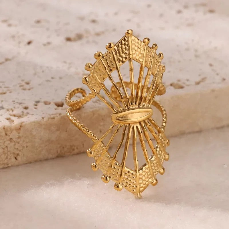 Anillo Dorado Líneas Egipcias